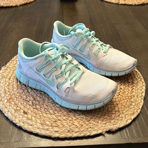 Nike reflective running shoe